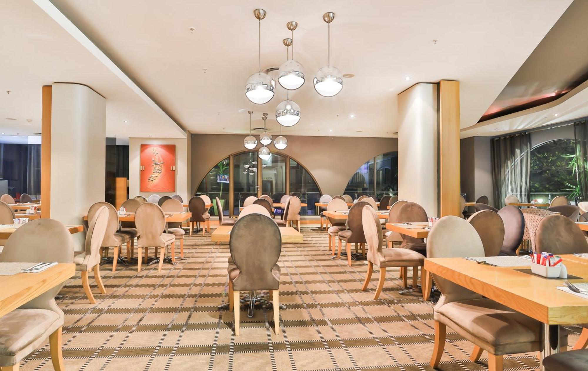 Express Centre By Ihg