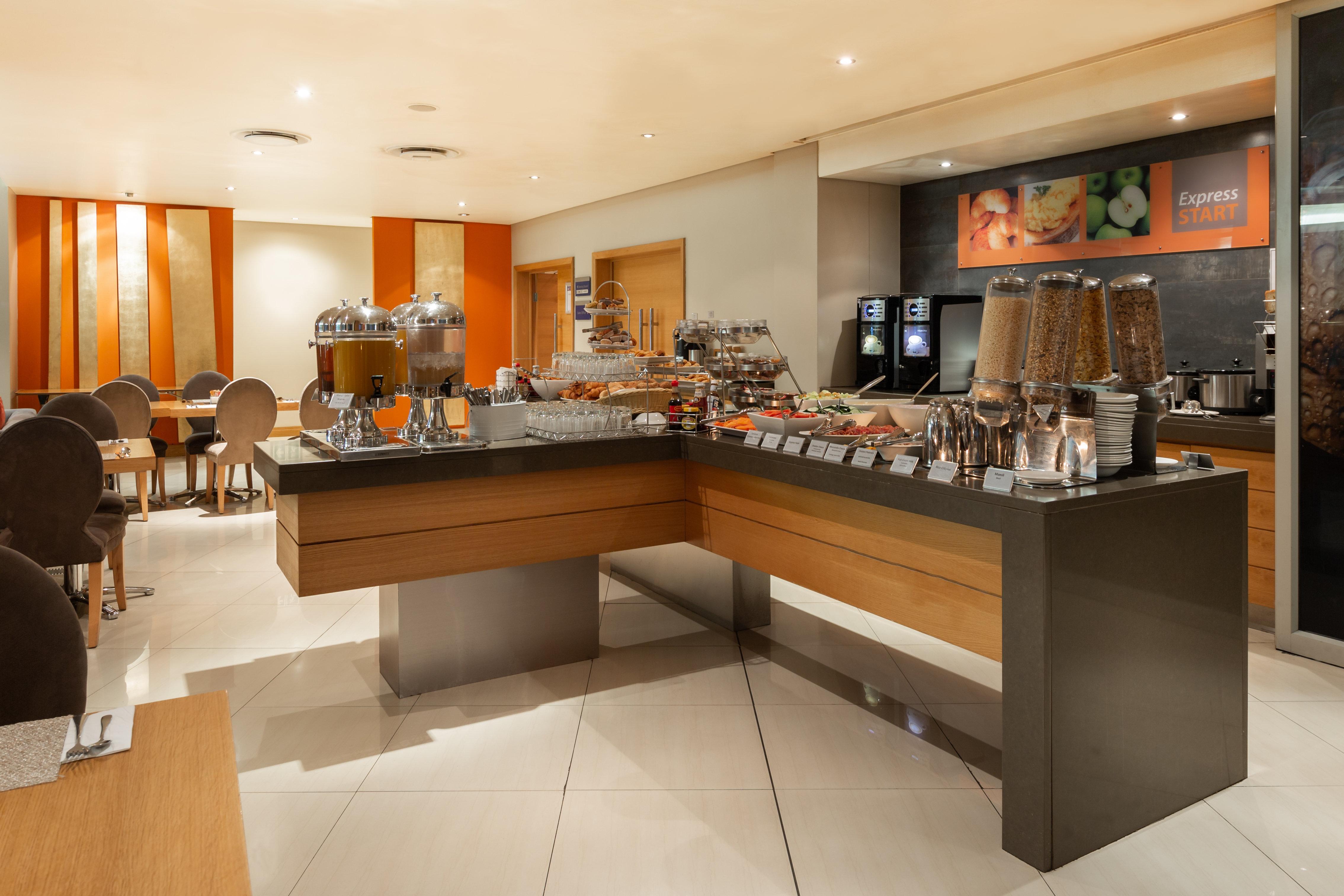Express Centre By Ihg 3* Cape Town