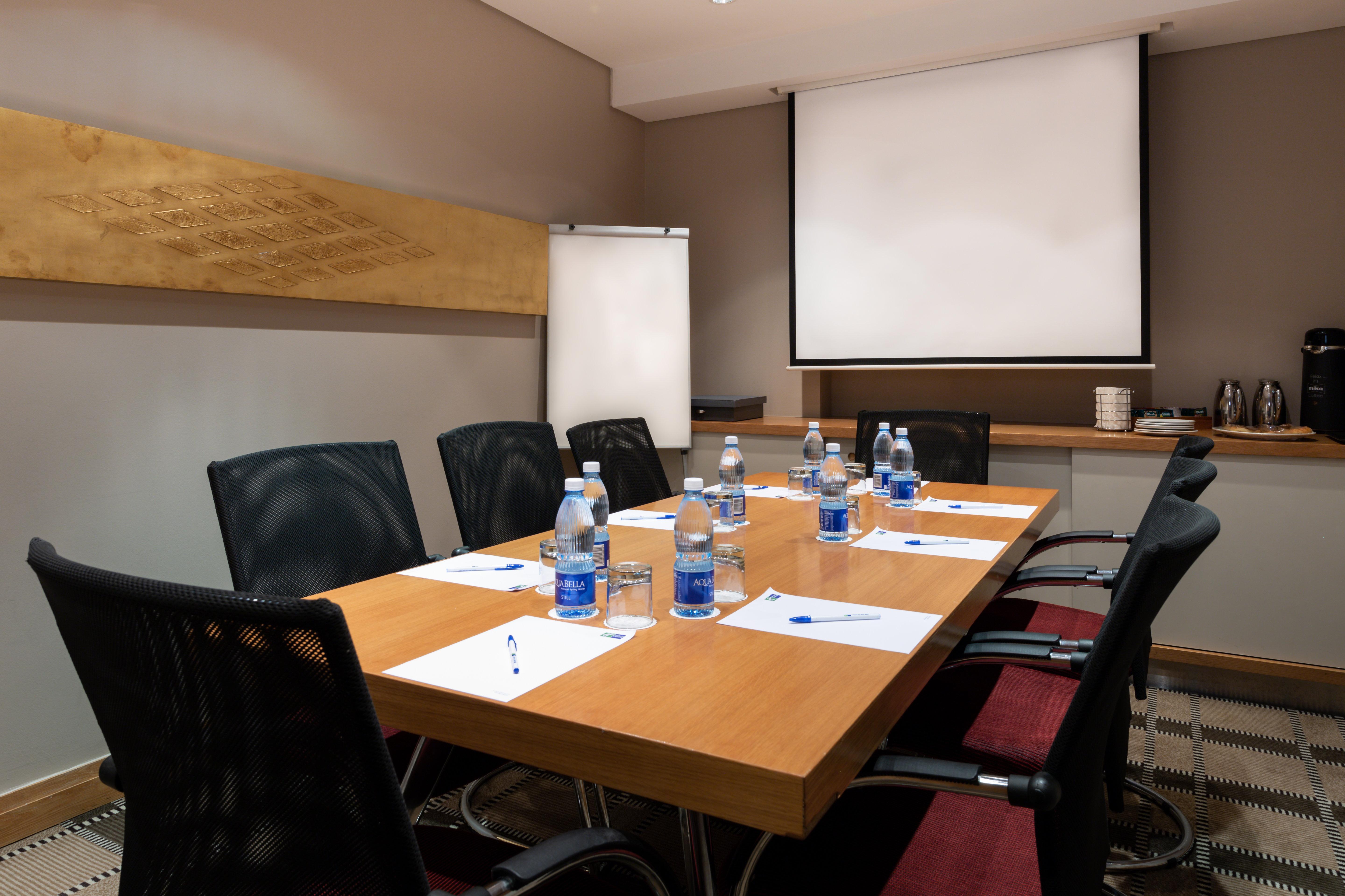 Express Centre By Ihg