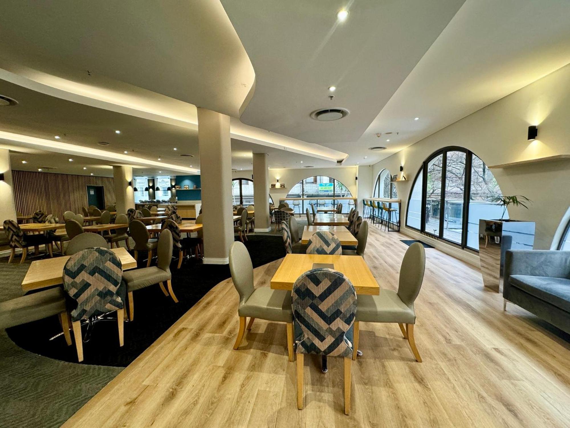 Express Centre By Ihg Hotel Cape Town