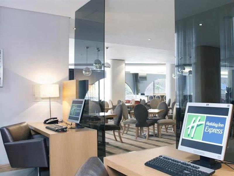 Hotel Express Centre By Ihg Cape Town
